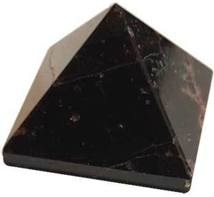 25-30mm Garnet Pyramid - Nakhti By Kali J.N.S