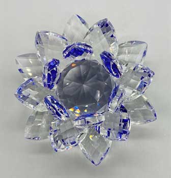 4 1-2" Lotus  With Balli In Center