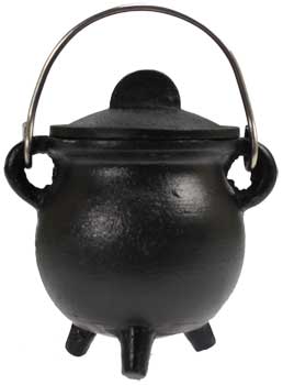 Plain Cast Iron Cauldron  W- Lid 3"